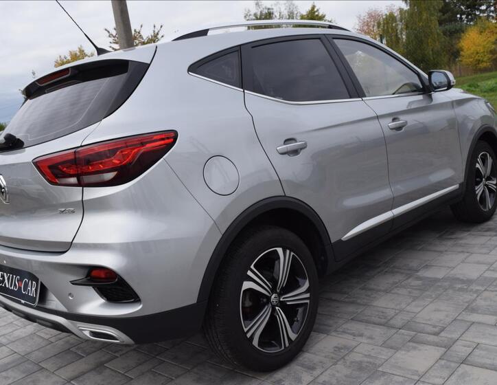 MG ZS 5