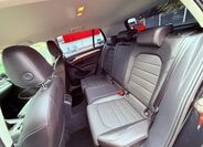Volkswagen Golf 11