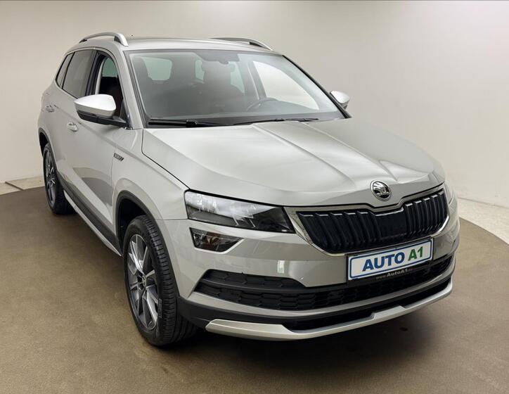 Škoda Karoq 3