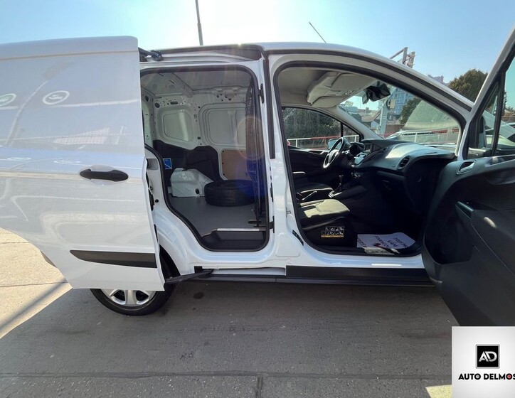 Ford Transit Courier 53