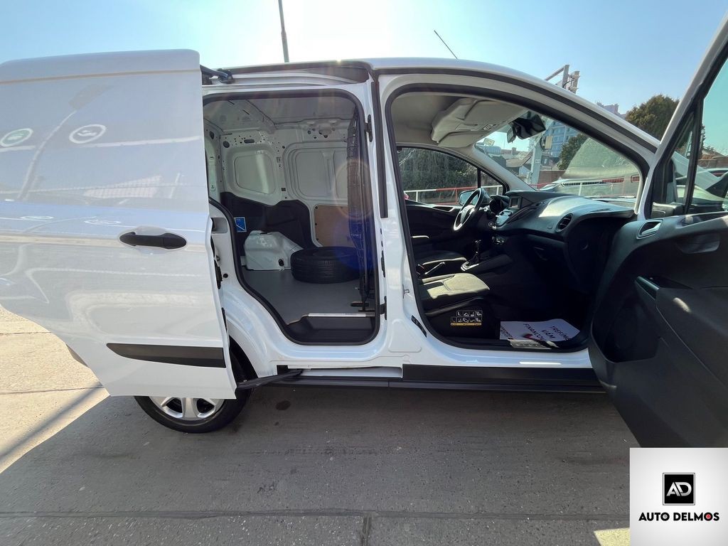 Ford Transit Courier