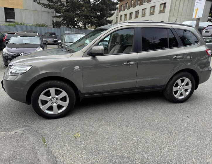 Hyundai Santa Fe 5