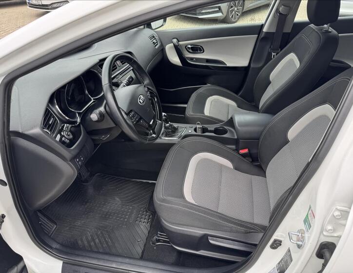 KIA Ceed 9