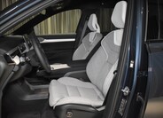 Volvo EX90 22