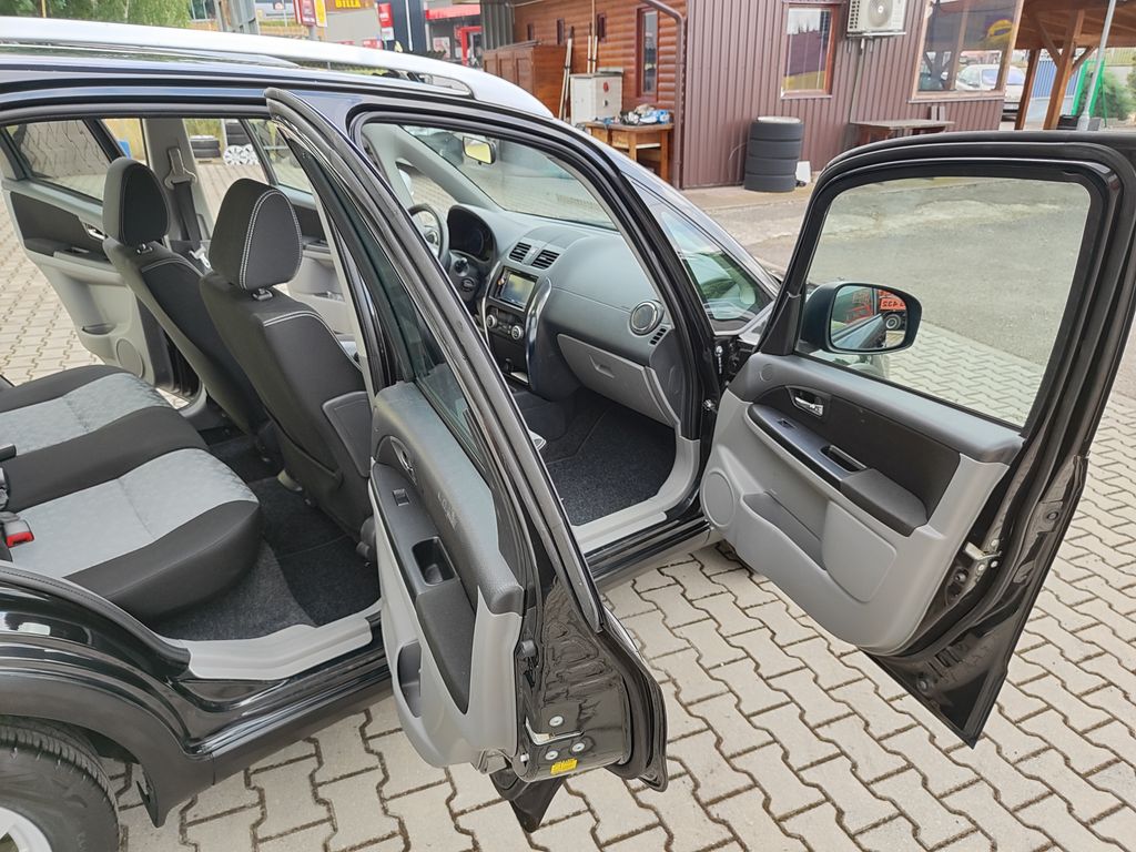 Suzuki SX4