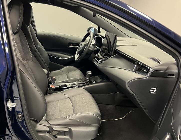 Toyota Corolla 9