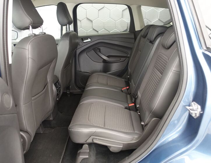 Ford Kuga 27
