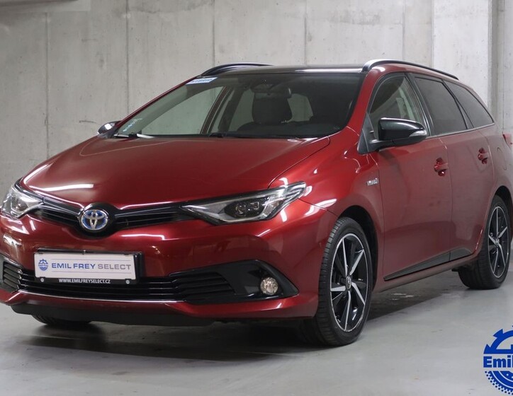 Toyota Auris 1