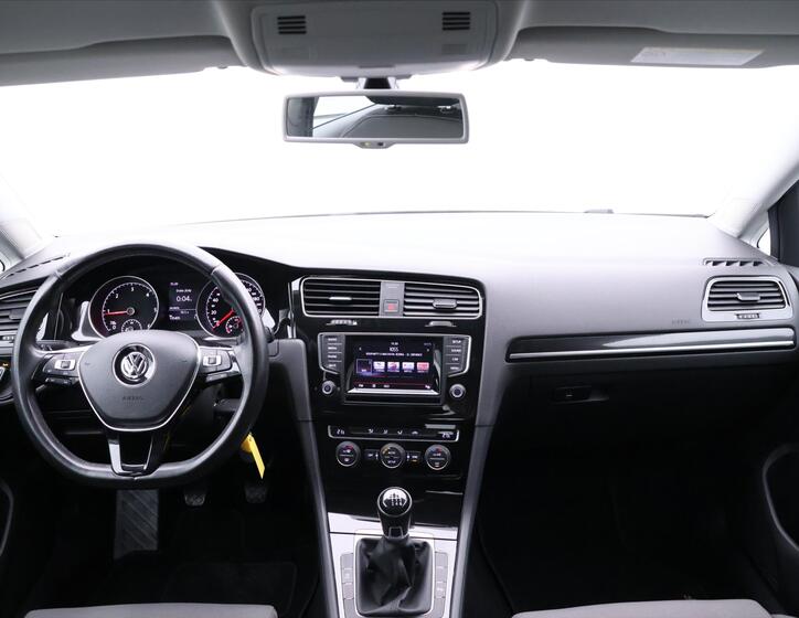 Volkswagen Golf 22