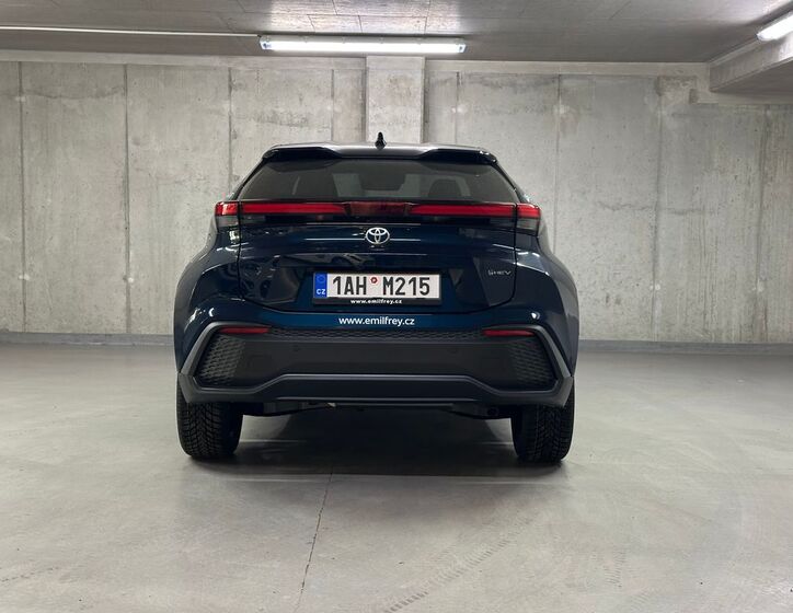 Toyota C-HR 6