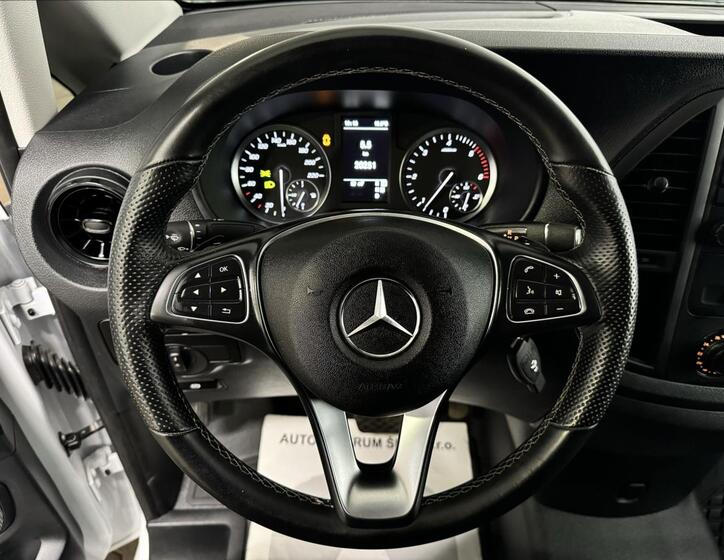 Mercedes-Benz Vito 17