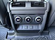 Land Rover Defender 17