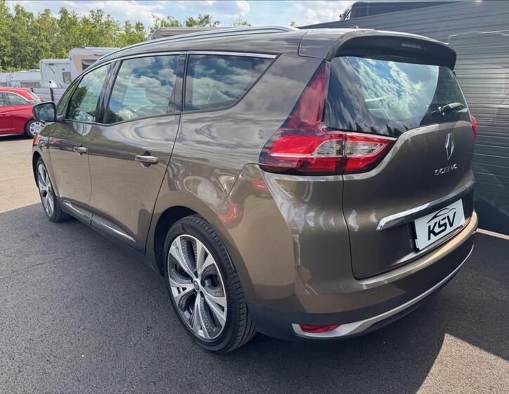 Renault Grand Scénic 9