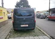 Ford Tourneo Custom 5