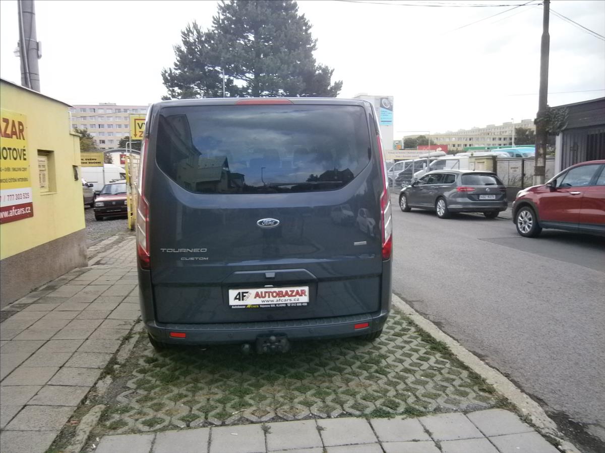 Ford Tourneo Custom