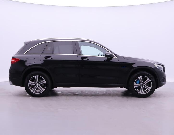 Mercedes-Benz GLC 8