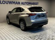 Lexus NX 300h 13