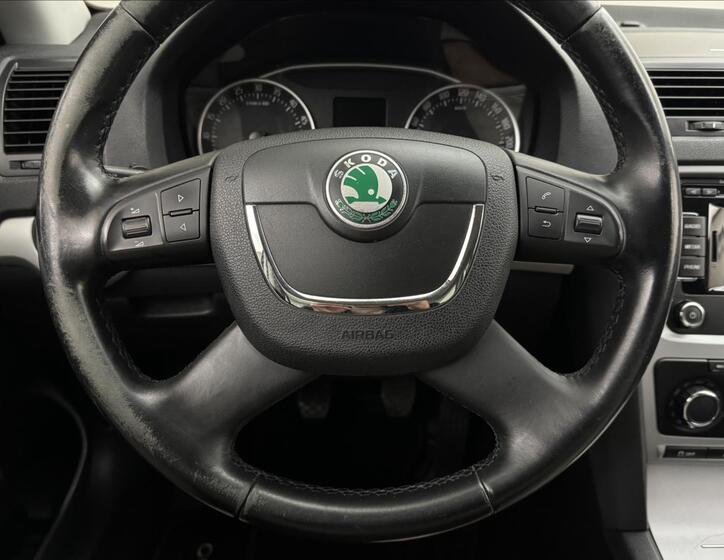 Škoda Octavia 9