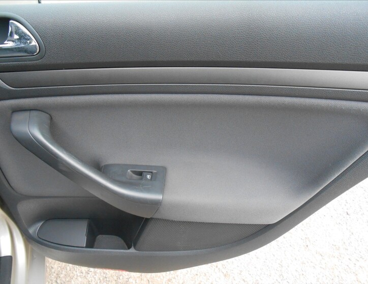 Volkswagen Golf 14