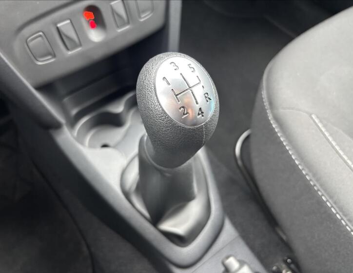 Dacia Sandero 22