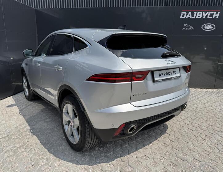 Jaguar E-Pace 7