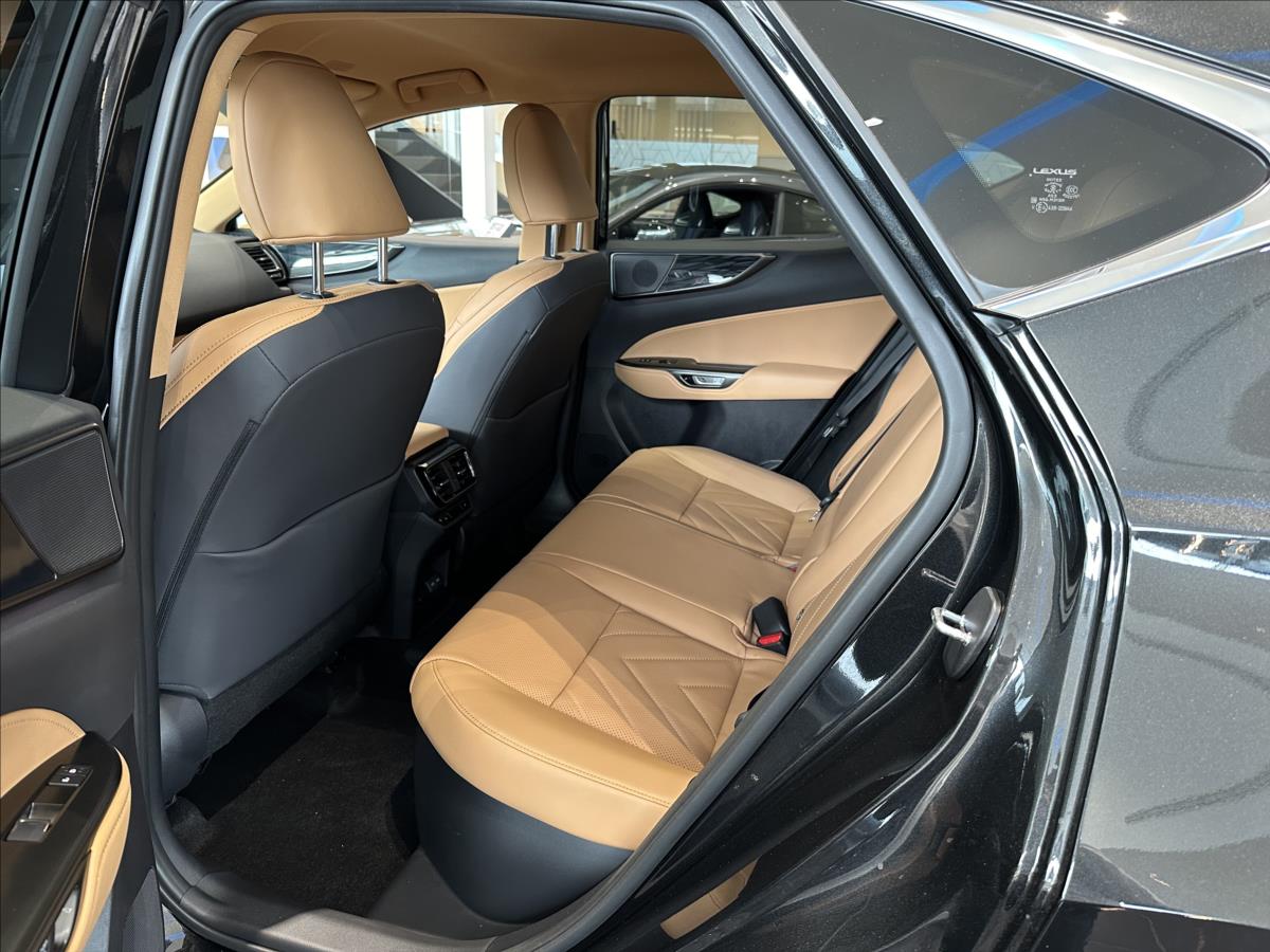 Lexus NX 450h plus