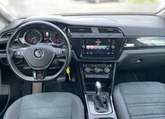 Volkswagen Touran 9