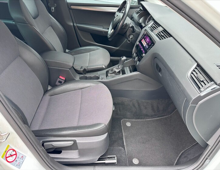 Škoda Octavia 12