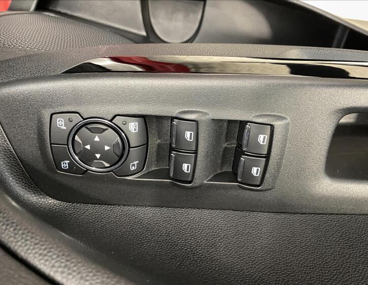 Ford EcoSport 18