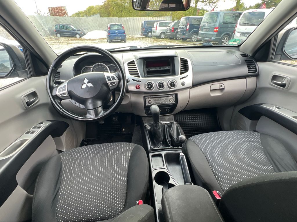 Mitsubishi L200