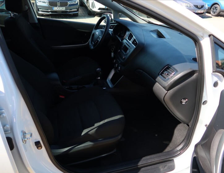 KIA Ceed 11