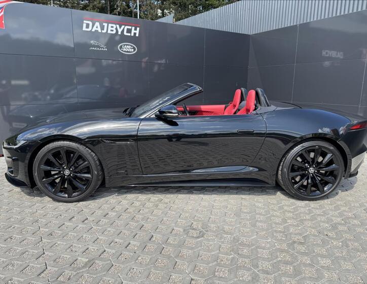 Jaguar F-Type 6