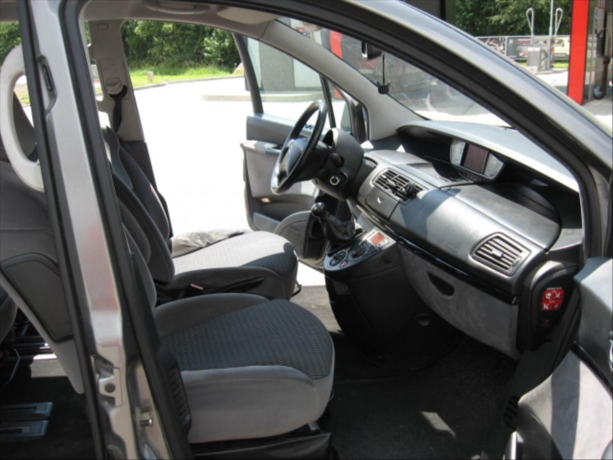 Citroën C8
