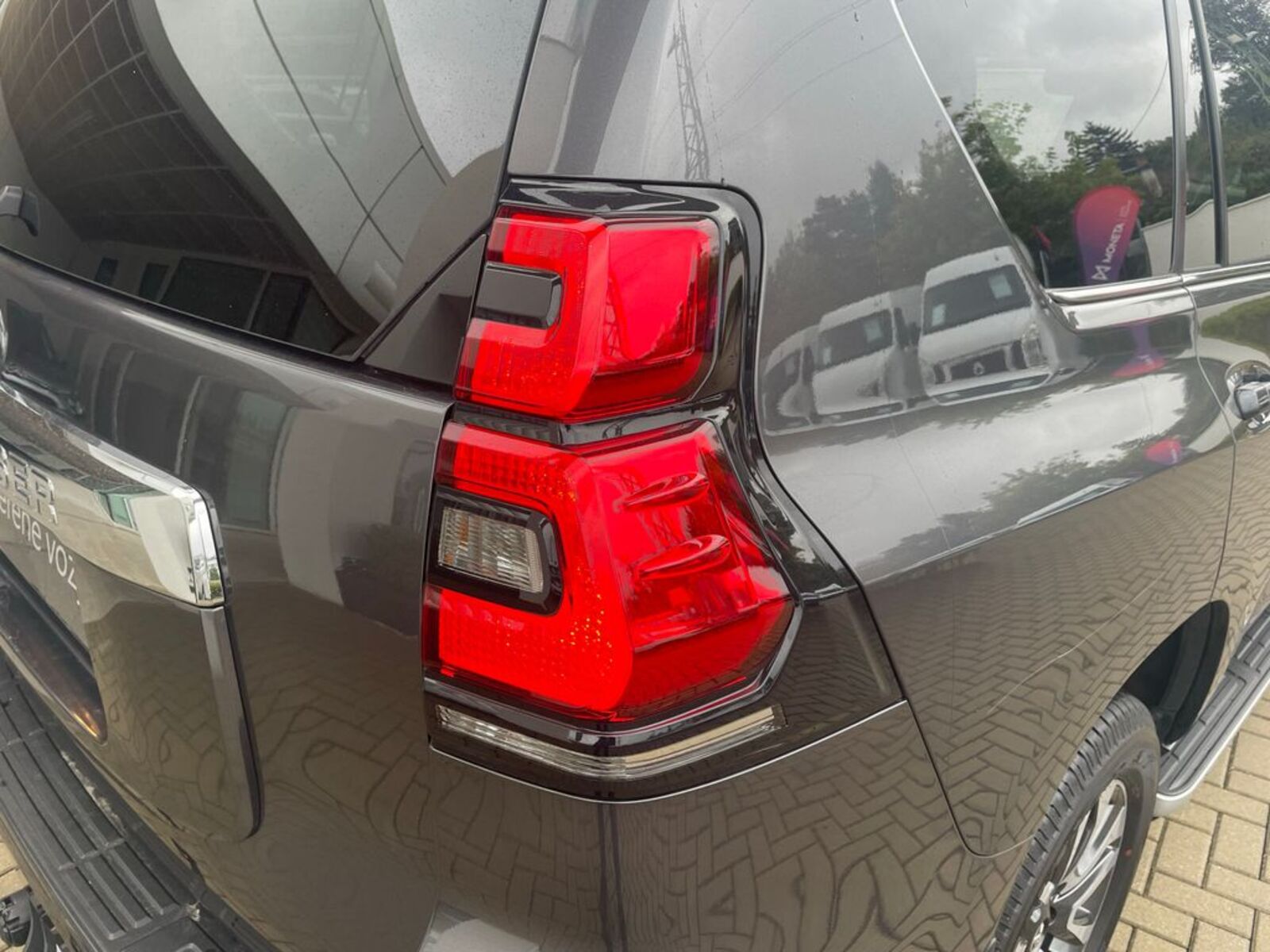 Toyota Land Cruiser 28