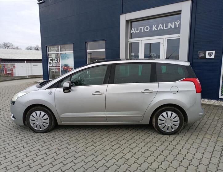Peugeot 5008 3