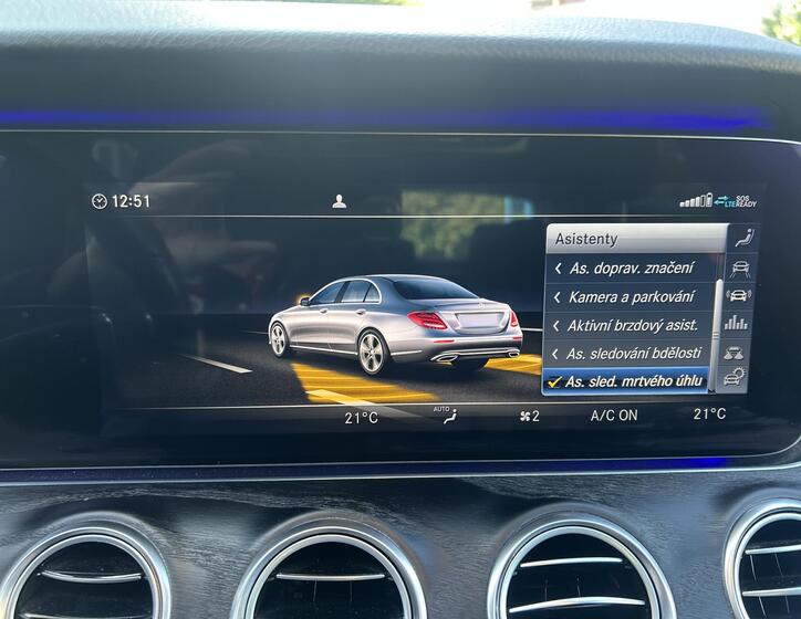 Mercedes-Benz Třídy E 81