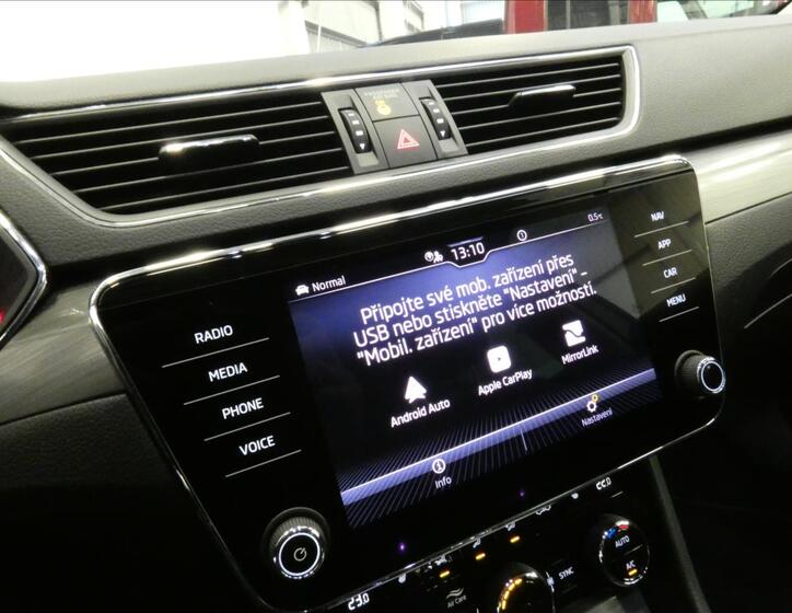 Škoda Superb 8