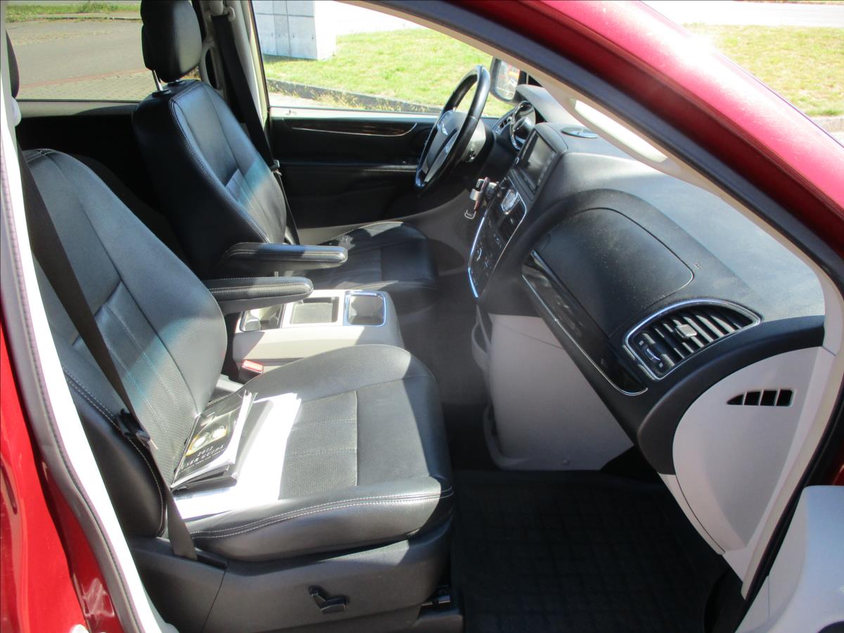 Chrysler Town & Country