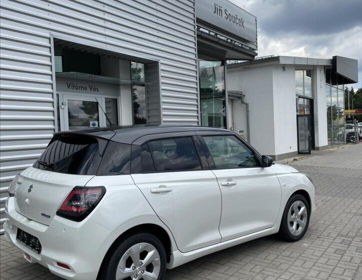 Suzuki Swift 4