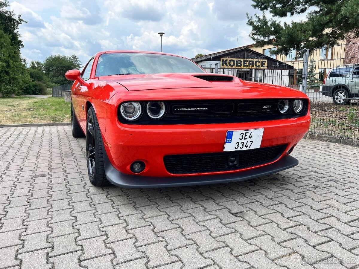 Dodge Challenger