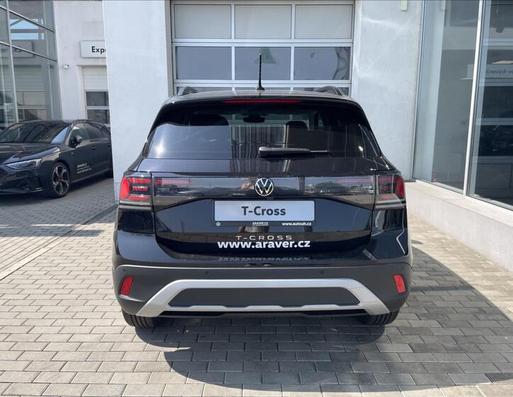 Volkswagen T-Cross 7