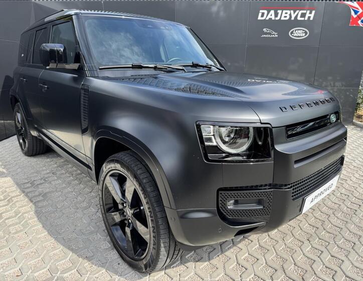 Land Rover Defender 24