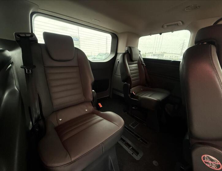Ford Tourneo Custom 15