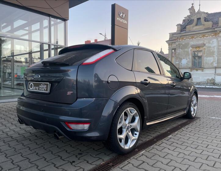 Ford Focus 6