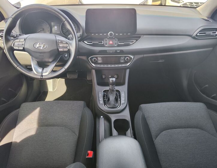 Hyundai i30 13