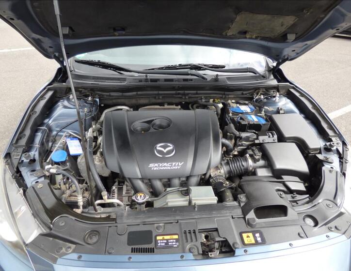 Mazda 3 48