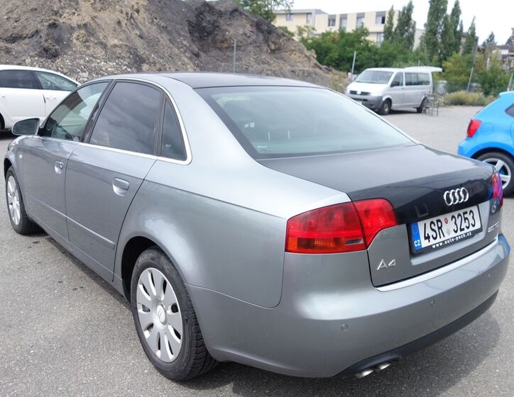Audi A4 11