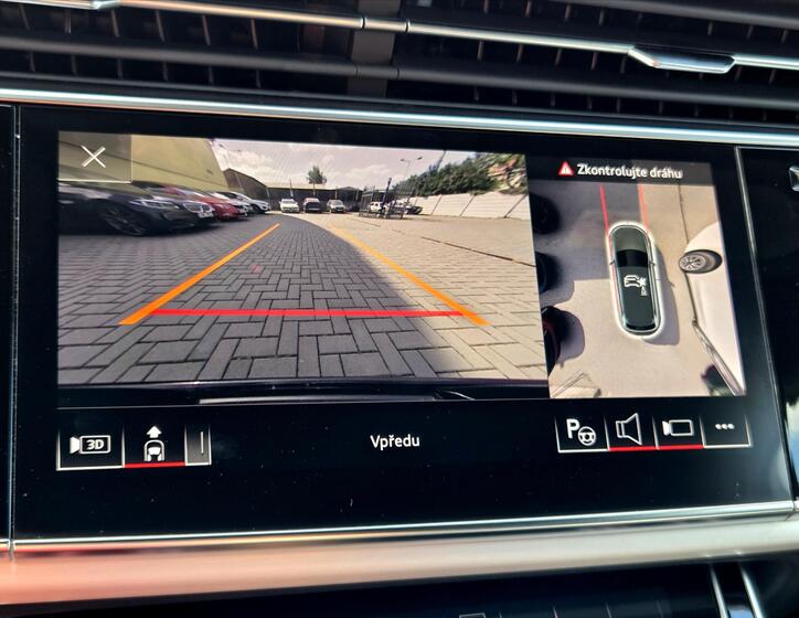 Audi Q7 23