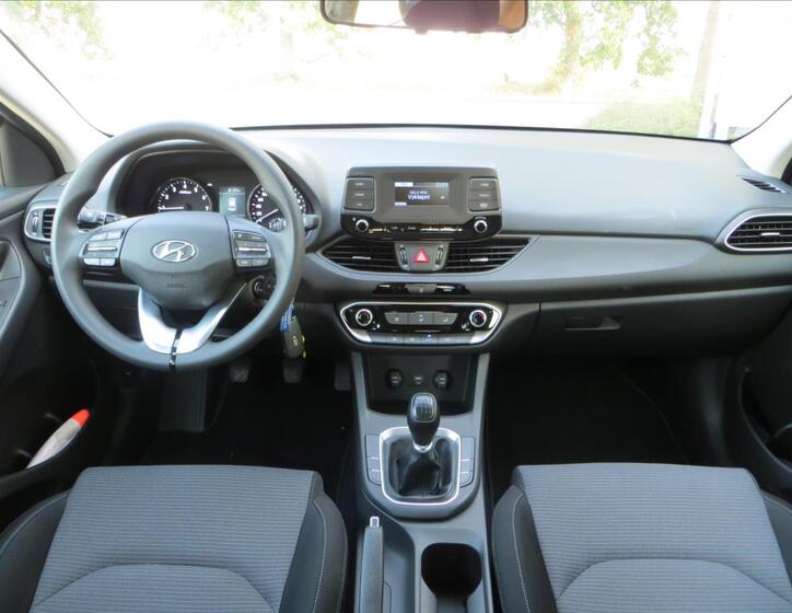 Hyundai i30 21