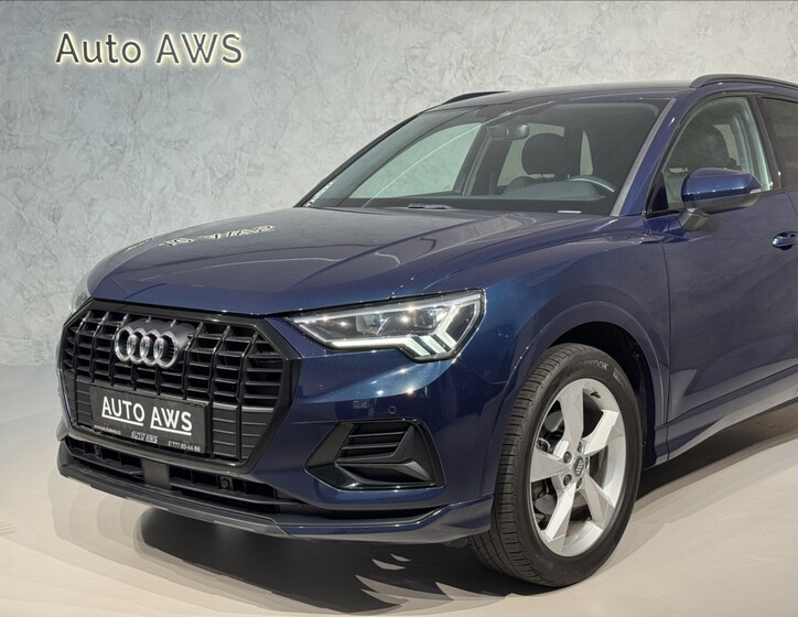 Audi Q3 4